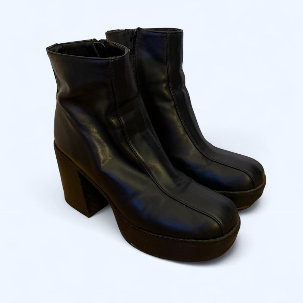 Black Designer Heeled Leather Boots